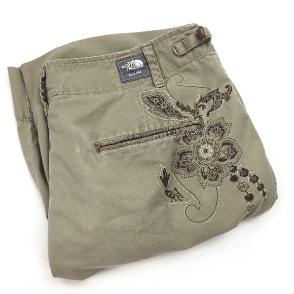 The North Face Shorts, women’s Size 10, Khaki - Picture 8 of 8